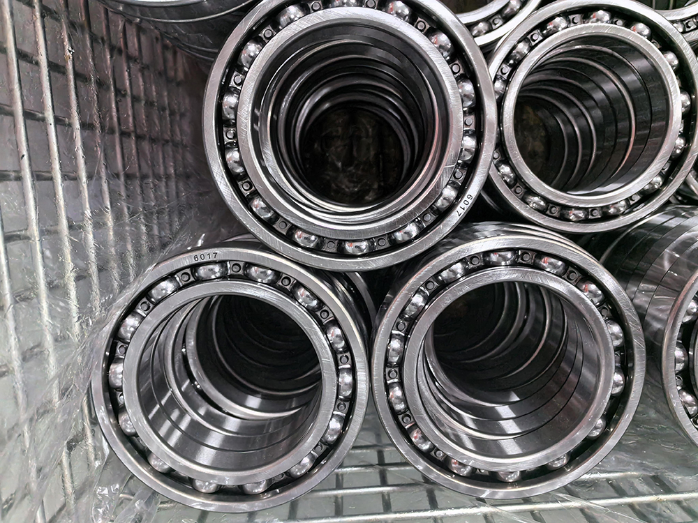 What's the difference between angular contact ball bearings and deep groove ball bearings？