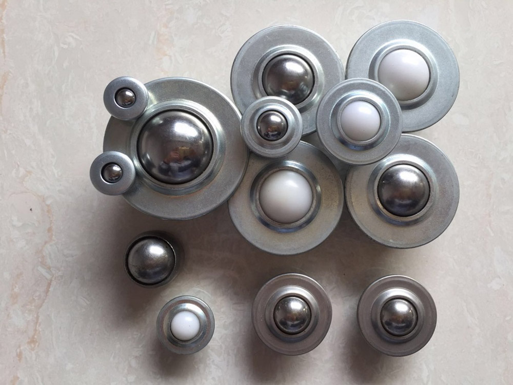 What is universal ball bearing?